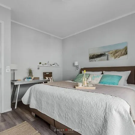 Strandgut 16 1 * 海利根港