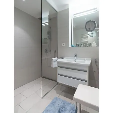 Strandgut 16 1 海利根港